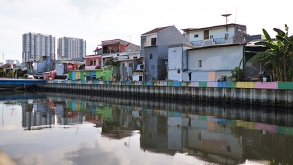 Fototapeta na wymiar The poor neighborhoods of Jakarta, the capital of Indonesia.