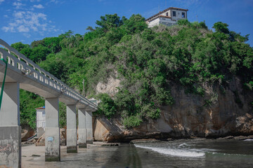 ponte que dá acesso á Ilha da Boa Viagem em Niterói, rio de janeiro, brasil, praia da Boa Viagem