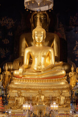 The statues of Phra Phuttha Chinnasi and Phra Suwannakhet