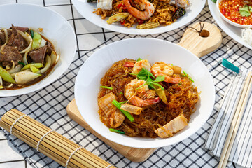 Steamed Prawns with Vermicelli. Baked Prawn with Glass Noodles