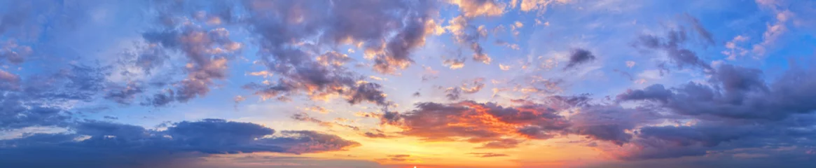 Beautiful summer sunset dramatic sky © Piotr Krzeslak