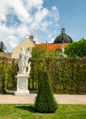 Sculptures and Hedges, Belvedere Palace Gardens, Vienna, Austria,  - obrazy, fototapety, plakaty