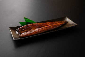 うなぎ　蒲焼き　無頭　1尾　Grilled eel (headless)