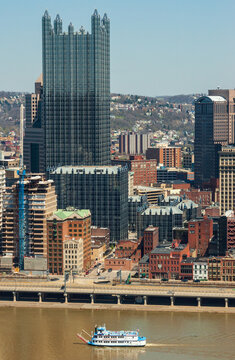 The PPG Industries Inc Skyscraper in Pittsburgh