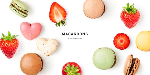 Poster Macarons Macaroons, hearts and fresh strawberry berry isolated on white background.