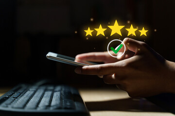User give rating to service experience on online application, Customer review satisfaction feedback survey concept, Customer can evaluate quality of service leading to reputation ranking of business. - obrazy, fototapety, plakaty