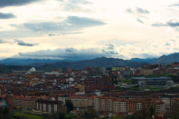 Obraz premium Asturias, Oviedo, atardecer, España, Spain