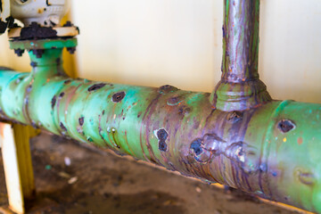 Pipes in the petroleum industry are subject to severe weather and environmental corrosion.