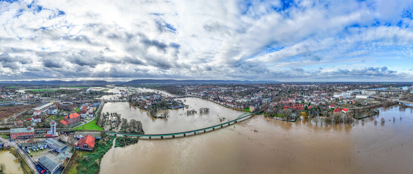 hochwasser, weser, minden, wasser, landschaft, &uuml;berschwemmung, naturkatastrophe, regen, flut, &uuml;berflutung, wassermassen, porta Westfalica