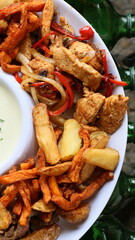Picada grillada, vegetales, pollo y carne, Grilled mince, vegetables, chicken and meat