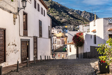 Fototapeta premium Small streets and homes in Garachico on Tenerife, Spain