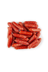 Salami Mini-Snack auf weißem Hintergrund angeordnet