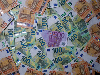 Euro banknotes are banknotes of the common currency of the Eurozone. They were put into circulation...