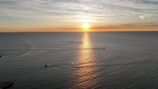 amazing sunset boats sea perth