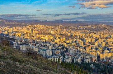 Fototapeta premium Vake and Saburtalo districts of Tbilisi scenic view from Mtatsminda Mountain