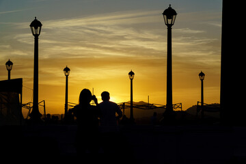 atardecer con silueta