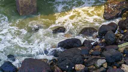 Arrecife en la costa