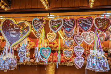 Christmas Market with Gingerbread Hearts exposed for sale in Erlangen Germany, december 2023 - 702905313