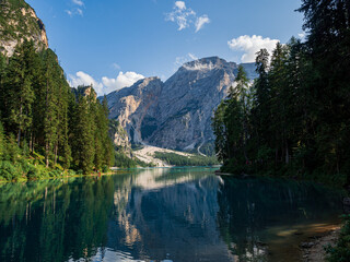 Fototapeta na wymiar Lago di Braies