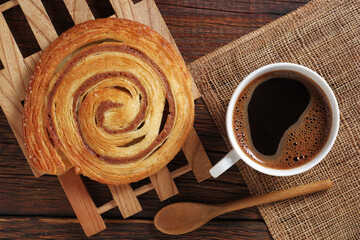 Coffee and cinnamon roll
