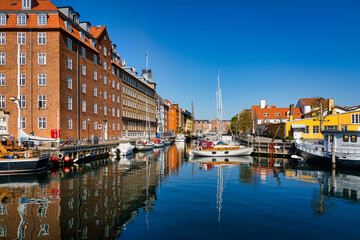Fototapeta na wymiar Christianshavn canal is a canal in the Christianshavn neighbourhood of Copenhagen, Denmark