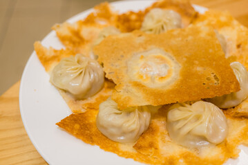 Pan fry with steamed pork meat bun