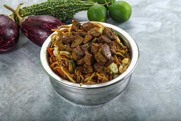 Stir fried noodles with beef