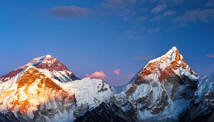 Papier Peint photo autocollant Lhotse The twilight sky over Mount Everest, Nuptse, Lhotse, and Makalu