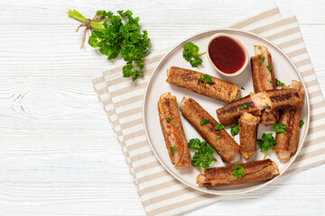ham and cheese french whole wheat toast roll ups