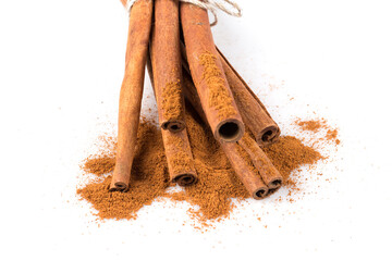 cinnamon sticks with powder