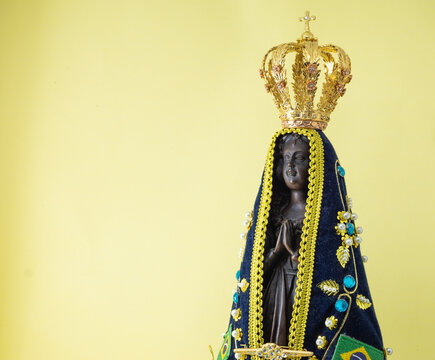 A santa imagem de Nossa Senhora da Concei&ccedil;&atilde;o Aparecida, a padroeira do Brasil