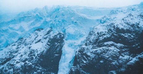 Hanging glacier, Torres del Paine © Jean
