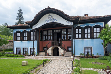 Fototapeta na wymiar Typical Street and old houses in Koprivshtitsa, Bulgaria