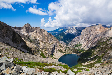 Fototapeta na wymiar Hamilton lake -High sierra trail, California