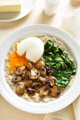 Mushroom and spinach oatmeal