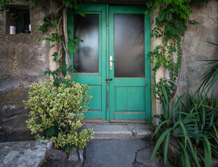 Fototapeta na wymiar Door and architecture of old city Motovun
