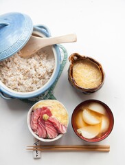 まぐろとろろ丼