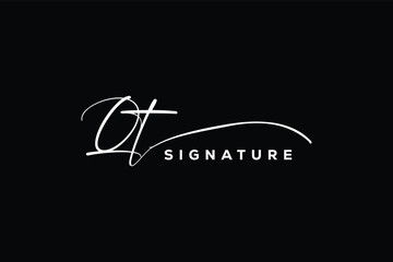 QT initials Handwriting signature logo. QT Hand drawn Calligraphy lettering Vector. QT letter real estate, beauty, photography letter logo design.