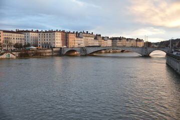 Fototapeta na wymiar Pont sur la Saône à Lyon. France