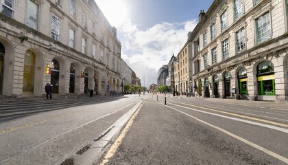 Obraz premium view of empty eustace street in the city center of dublin ireland with no people