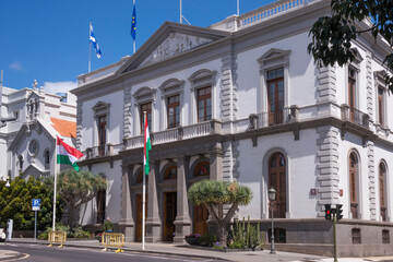 Fachada del Ayuntamiento de la ciudad de Santa Cruz de Tenerife, islas Canarias