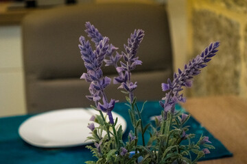 Lavendel auf dem Tisch