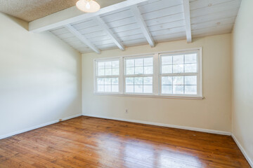 empty room with floor