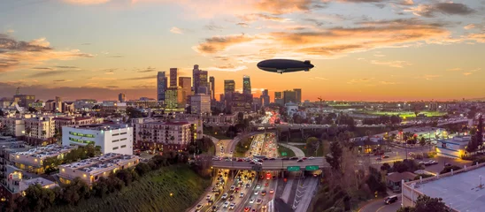 Fotobehang Los Angeles Downtown with Blimp © Larry Gibson