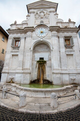 Fototapeta na wymiar Fountain of Piazza del Mercato - Spoleto - Italy