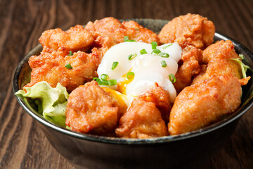 から揚げ丼
