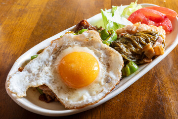 日本の岡山県岡山市の一般家庭のとても美味しいワンプレートのおかず