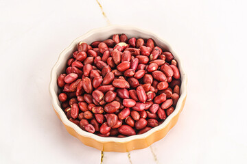 Raw peanut heap for roast