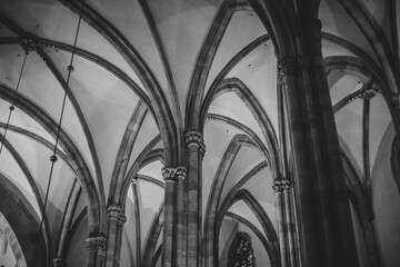 gothic church interior - obrazy, fototapety, plakaty