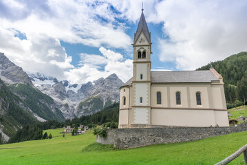 Fototapeta na wymiar Trafoi church Val Venosta Italy